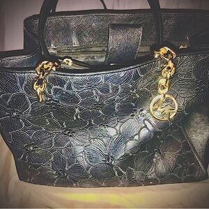 Michael kors shoulder bag